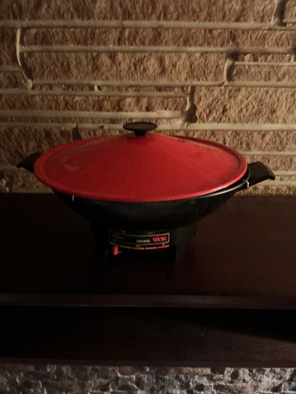 Vintage West Bend 6 qt Electric Wok